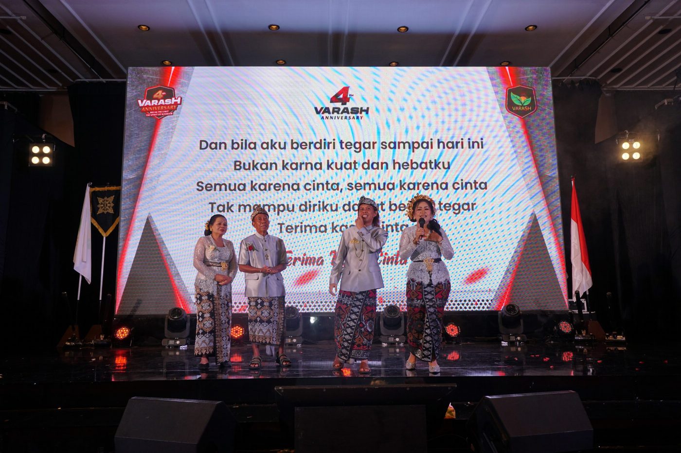 Kebersamaan Keluarga Besar Varash Group