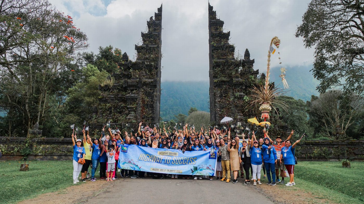 Kebersamaan Keluarga Besar Varash Group