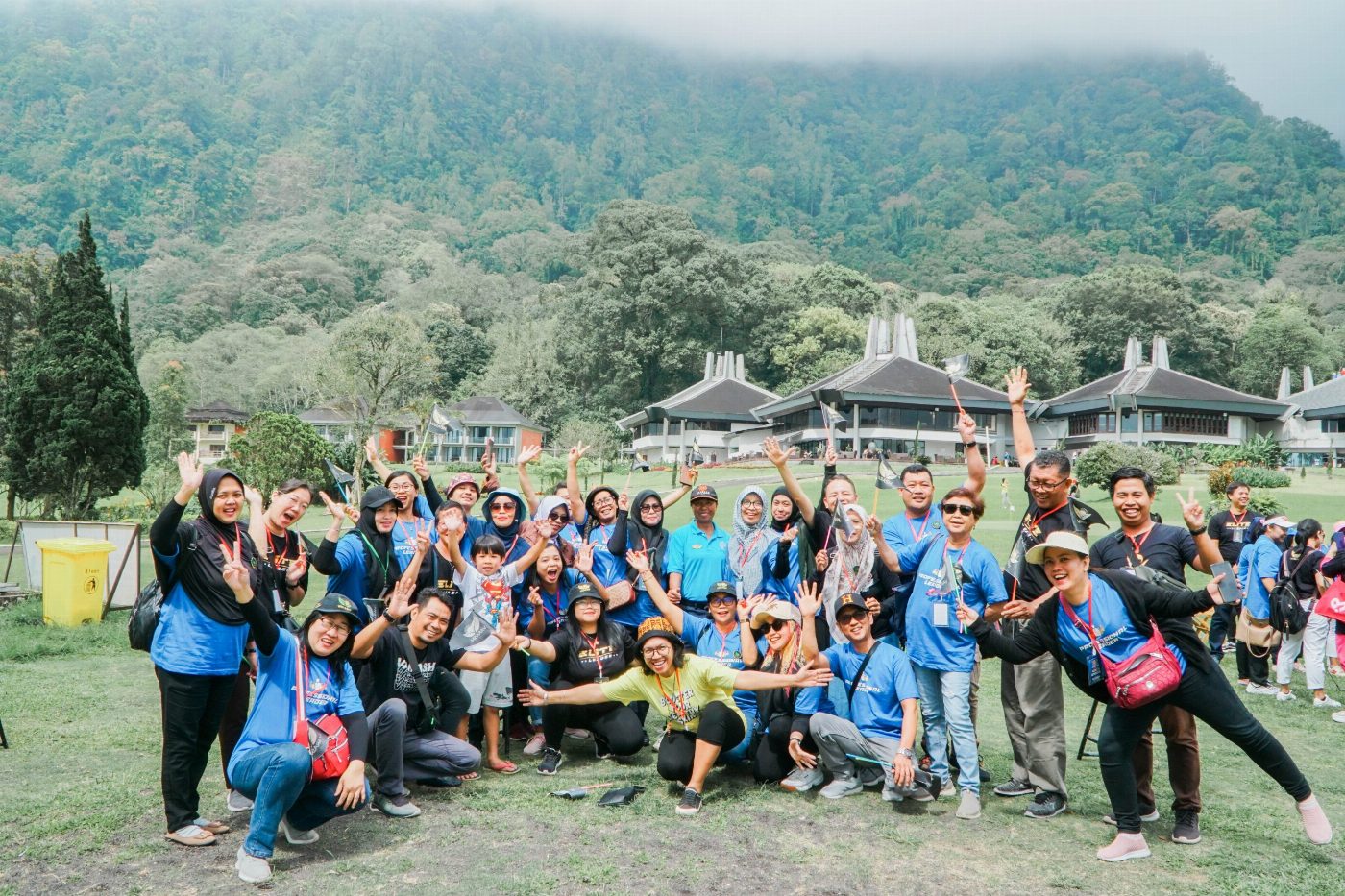 Kebersamaan Keluarga Besar Varash Group