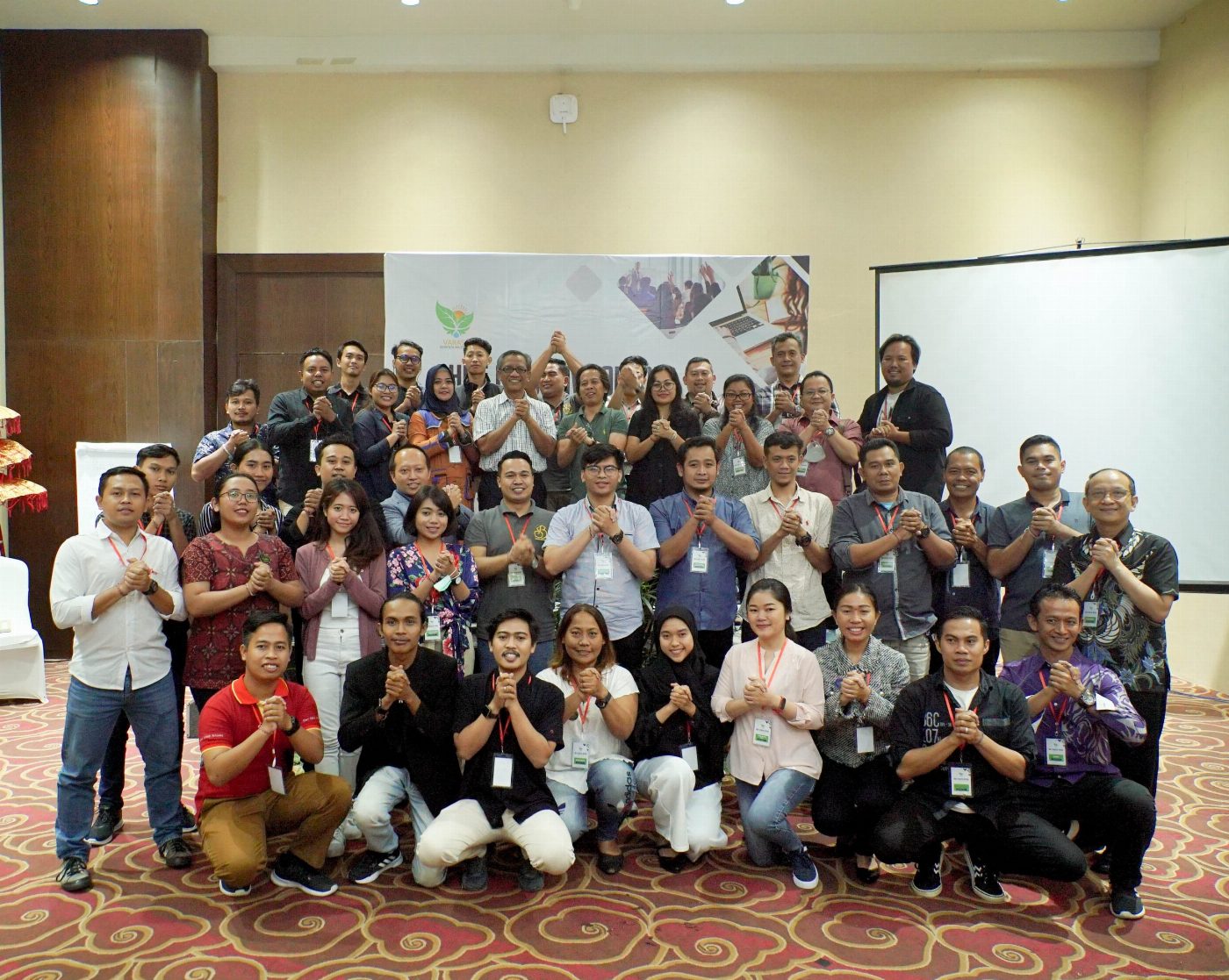 Kebersamaan Keluarga Besar Varash Group